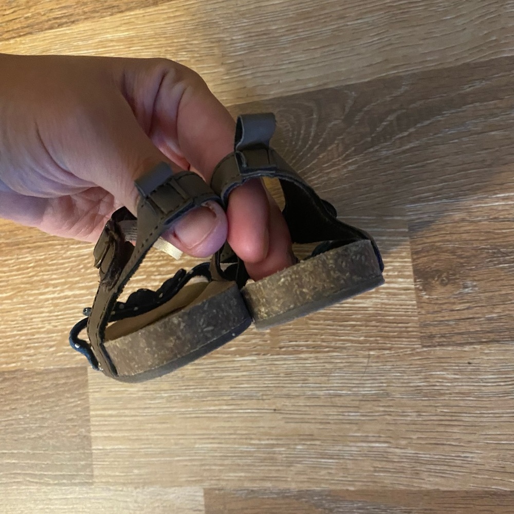 Carter's sandals - Picture 4 of 4